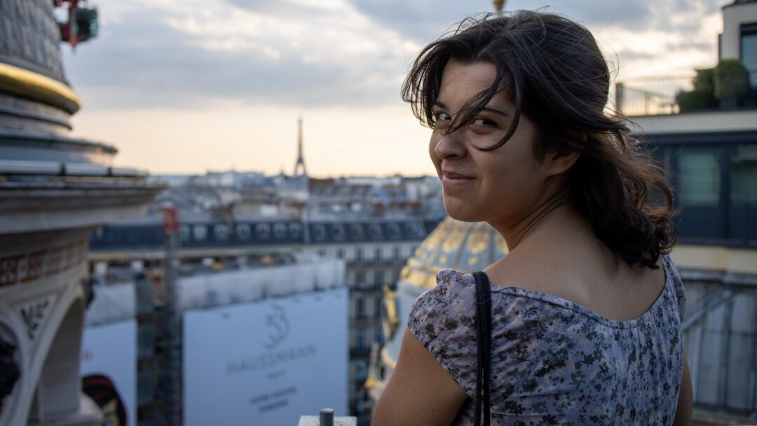 singer performing in paris